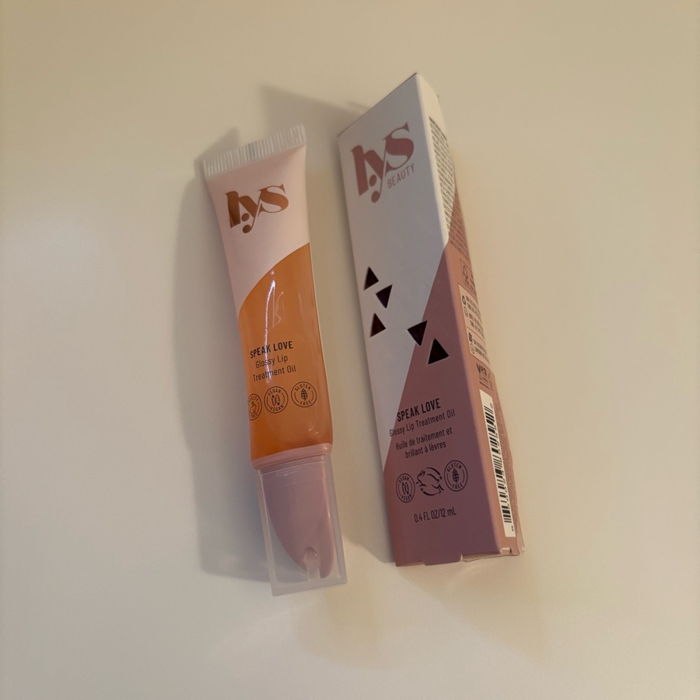 LYS Glossy Lip Treatment Oil 🩷 - Picture 4 of 5